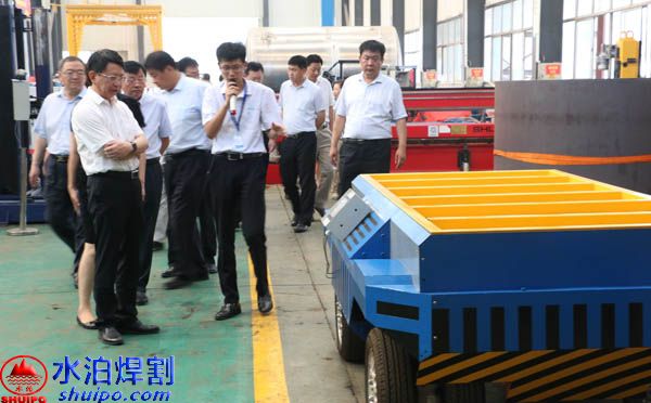 AGV機器人持續(xù)火熱，新領域帶來發(fā)展新機遇，水泊焊割自主研發(fā)的AGV小車